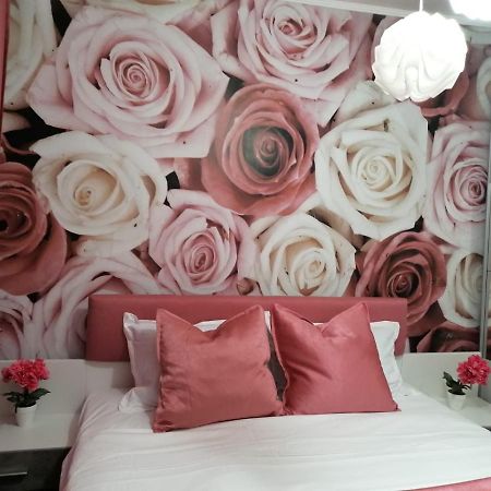 Dorian Apart Constanta Luaran gambar